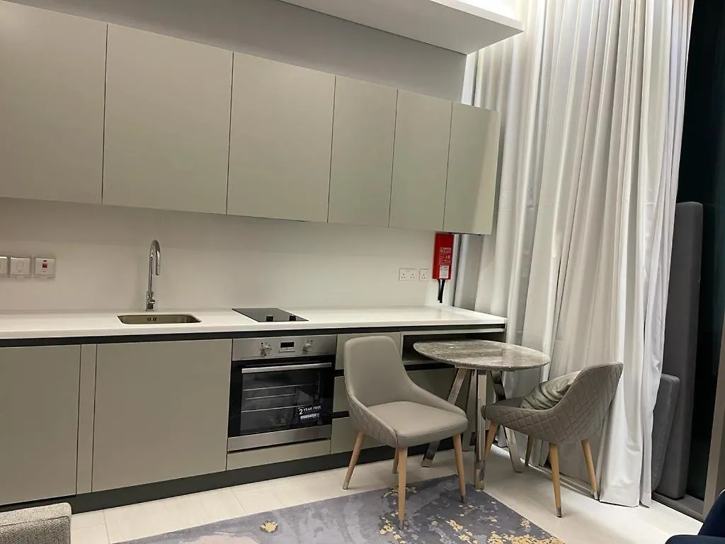 Infinity Luxury Apartment Dubai