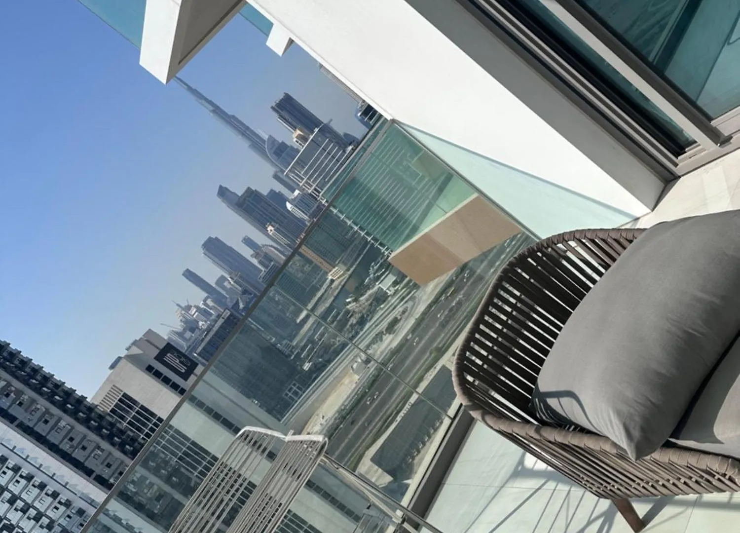Infinity Luxury Apartment Dubai